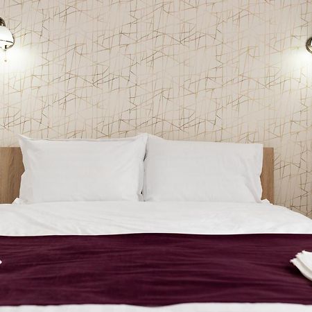 Marconi Guesthouse Hunedoara Eksteriør billede