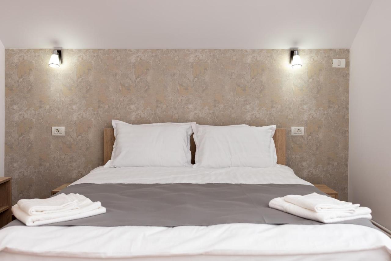 Marconi Guesthouse Hunedoara Eksteriør billede