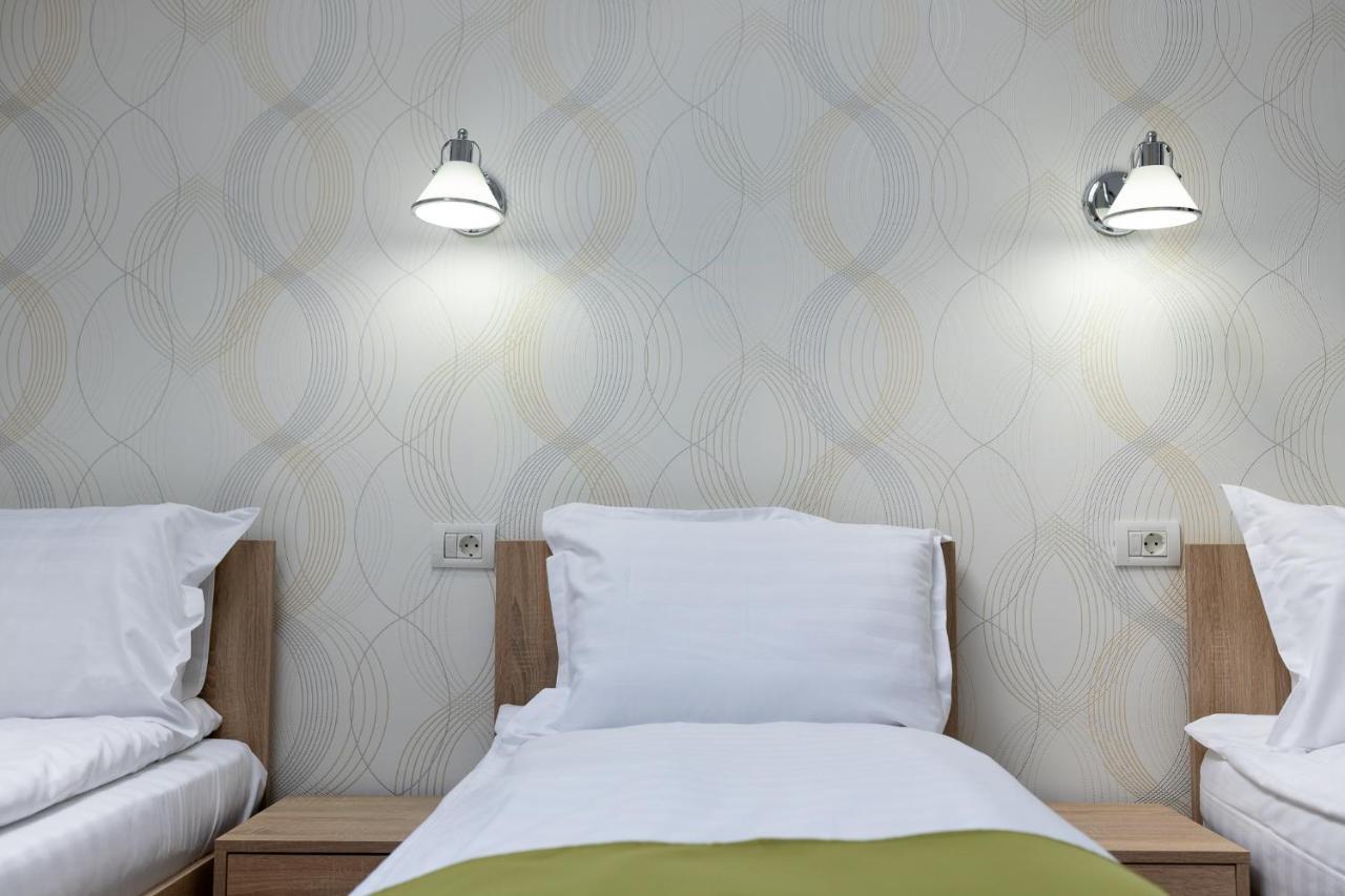 Marconi Guesthouse Hunedoara Eksteriør billede