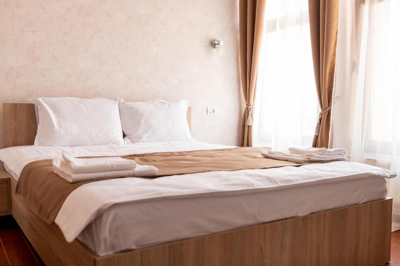 Marconi Guesthouse Hunedoara Eksteriør billede