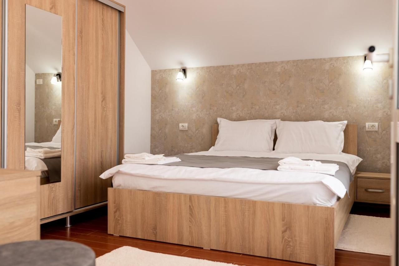 Marconi Guesthouse Hunedoara Eksteriør billede