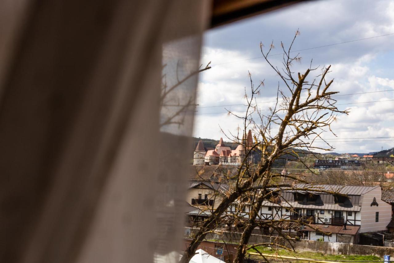 Marconi Guesthouse Hunedoara Eksteriør billede