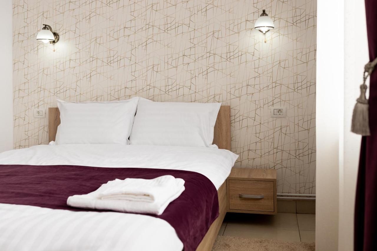 Marconi Guesthouse Hunedoara Eksteriør billede