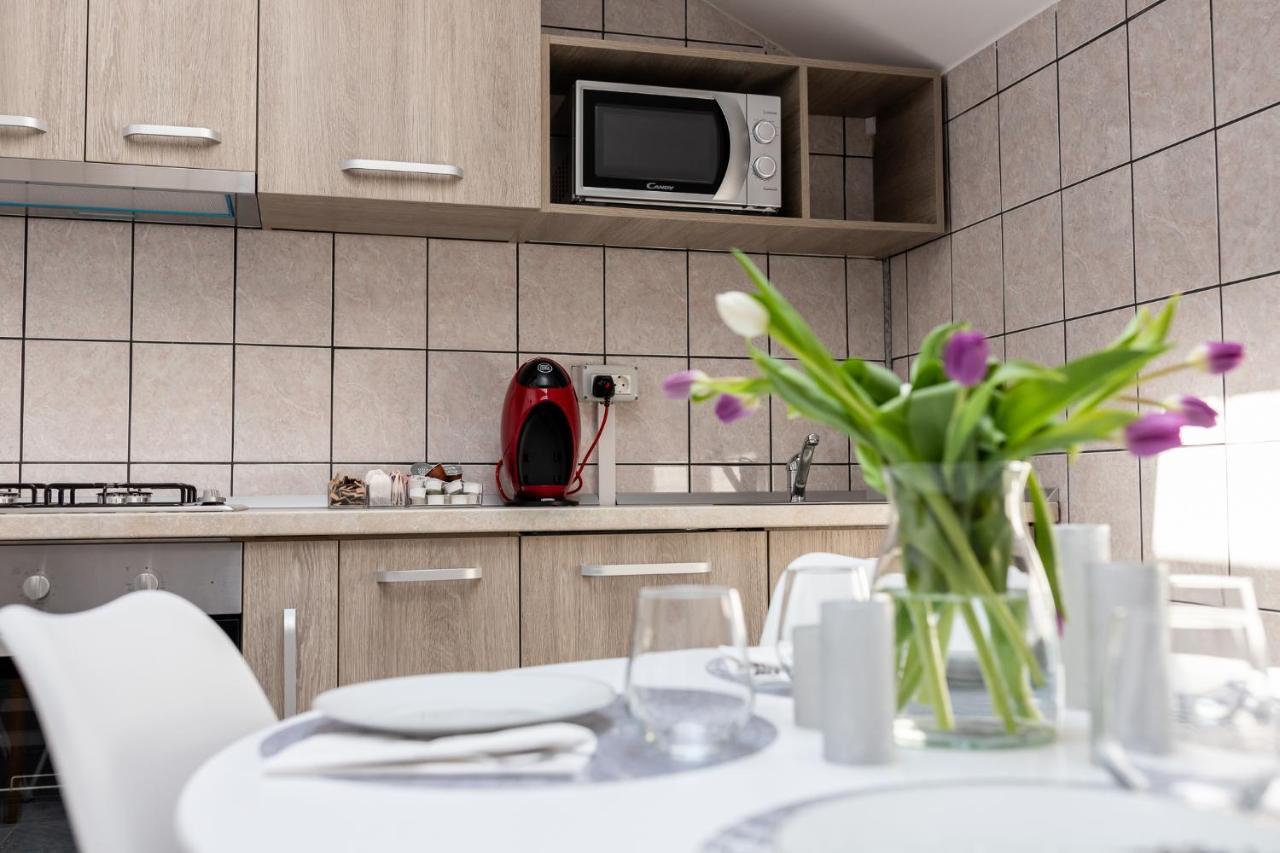 Marconi Guesthouse Hunedoara Eksteriør billede