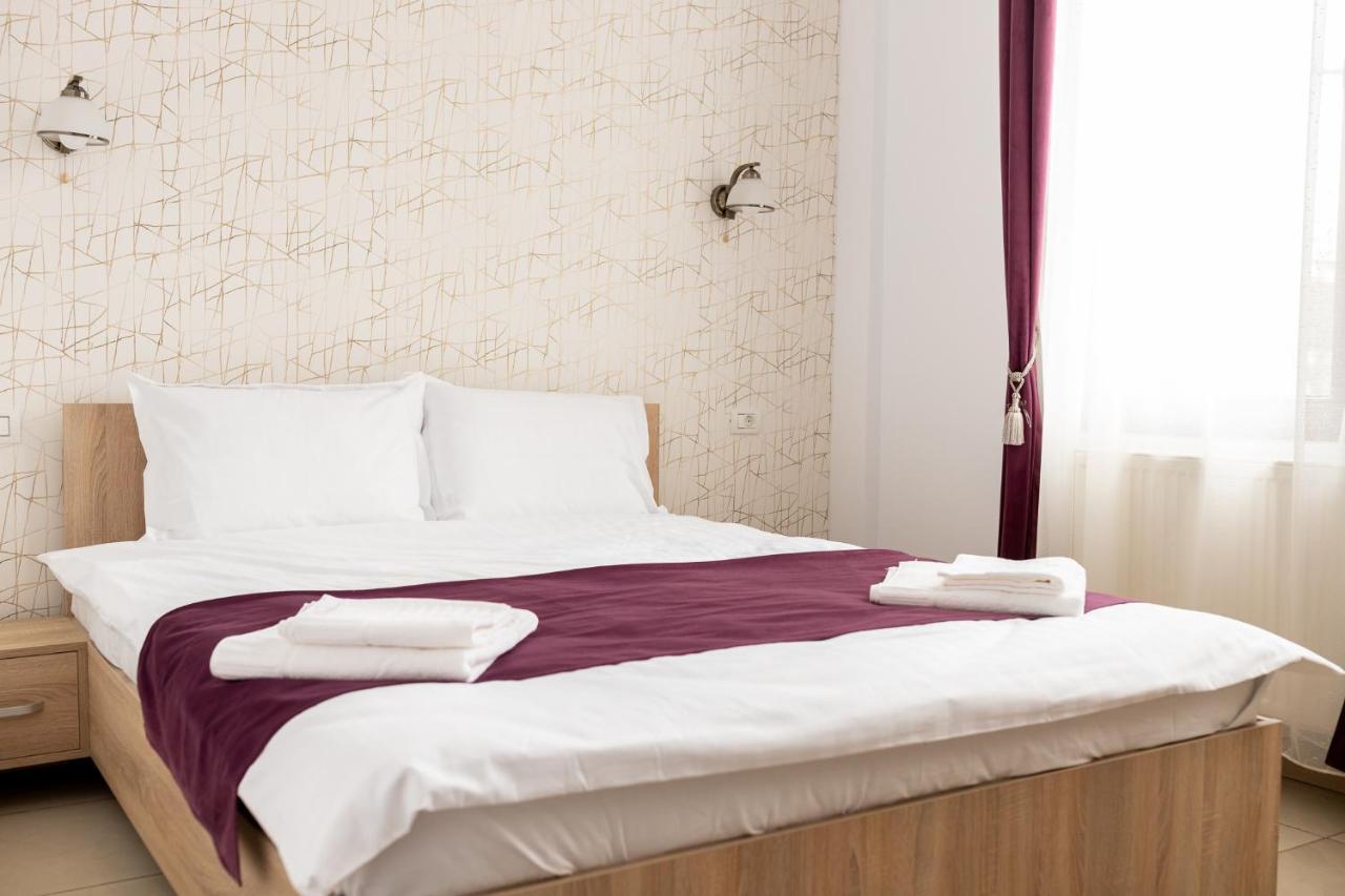 Marconi Guesthouse Hunedoara Eksteriør billede